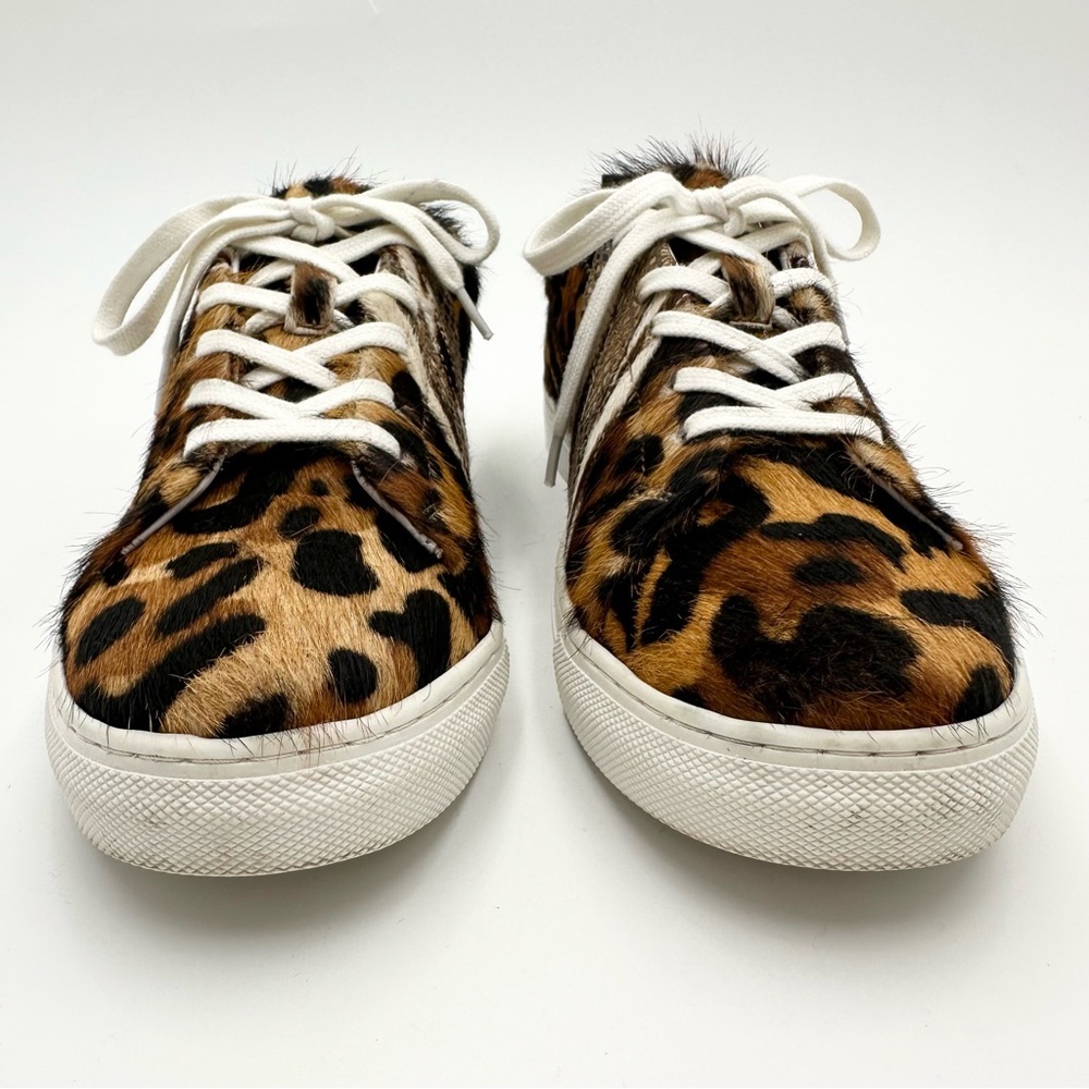 Seychelles Stand Out Sneaker In Leopard Print Leather - Picture 2 of 9